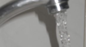 Carte interactive UFC-Que Choisir sur l’eau du robinet : la qualité de l’eau coule de source pour 97 % des consommateurs dans la Sarthe !